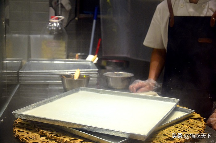 不用去闽南就可以吃的月饼,不用去广州就能喝到潮汕的海鲜粥