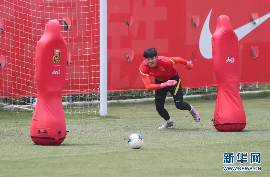 鲁能上港首发王大雷,国足首发王大雷