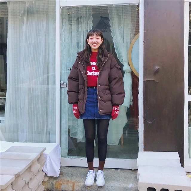 羽绒服小个子内搭裙145-150高级感,小个子羽绒服搭半身裙长度