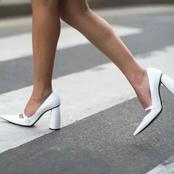 穿高跟鞋避免脚痛的方法,高跟鞋的小妙招