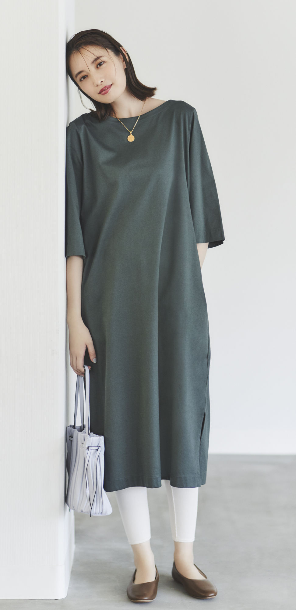 夏季减龄气质款连衣裙,超长秋款连衣裙怎么搭配