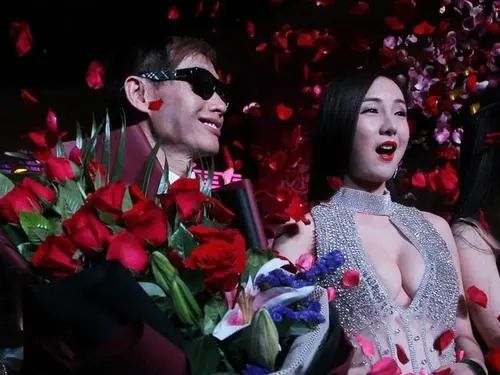 邓建国的作品,邓建国成名作