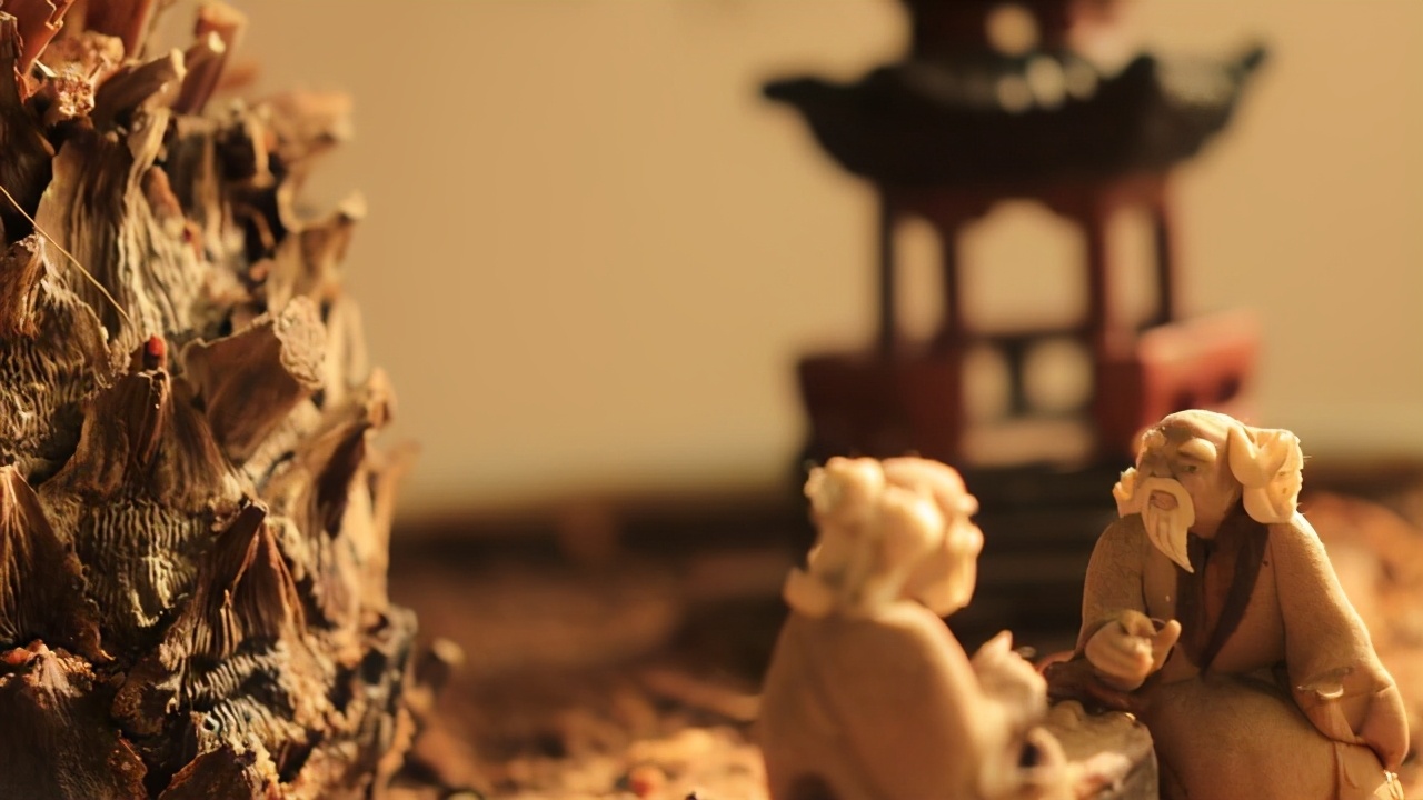 走进盆景世界领略盆景的魅力所在,浅谈盆景的大小与艺术价值