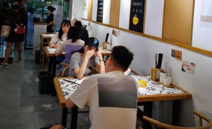 西安第一家香辣爆肚面,西安又香又辣的爆肚面你能吃几碗