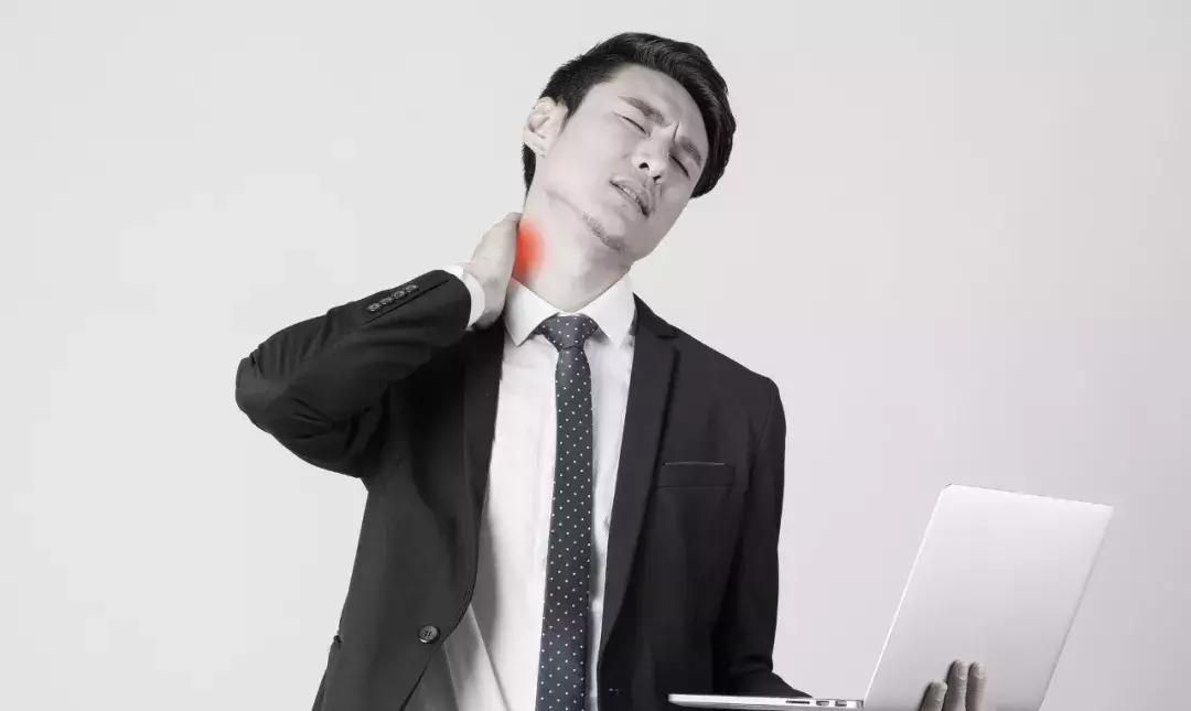 你正用的枕头是腰痛、脑梗的元凶？家有这种枕头的，抓紧时间换掉