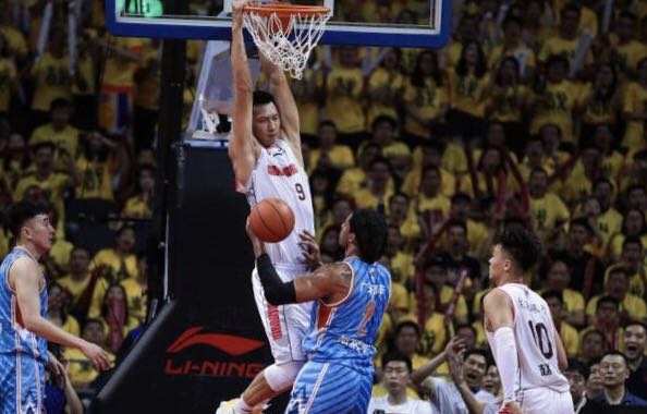 盘点CBA的魔鬼主场！广东主场战绩彪悍，红山体育馆强势如斯