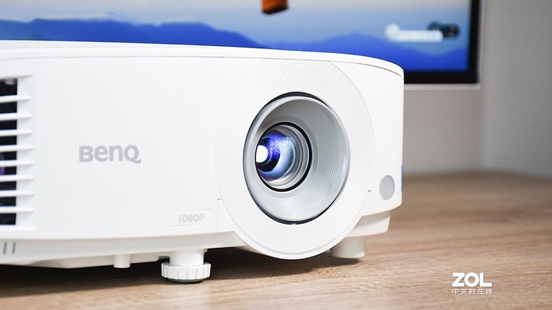 数字化办公场景体验,明基e580智能投影机