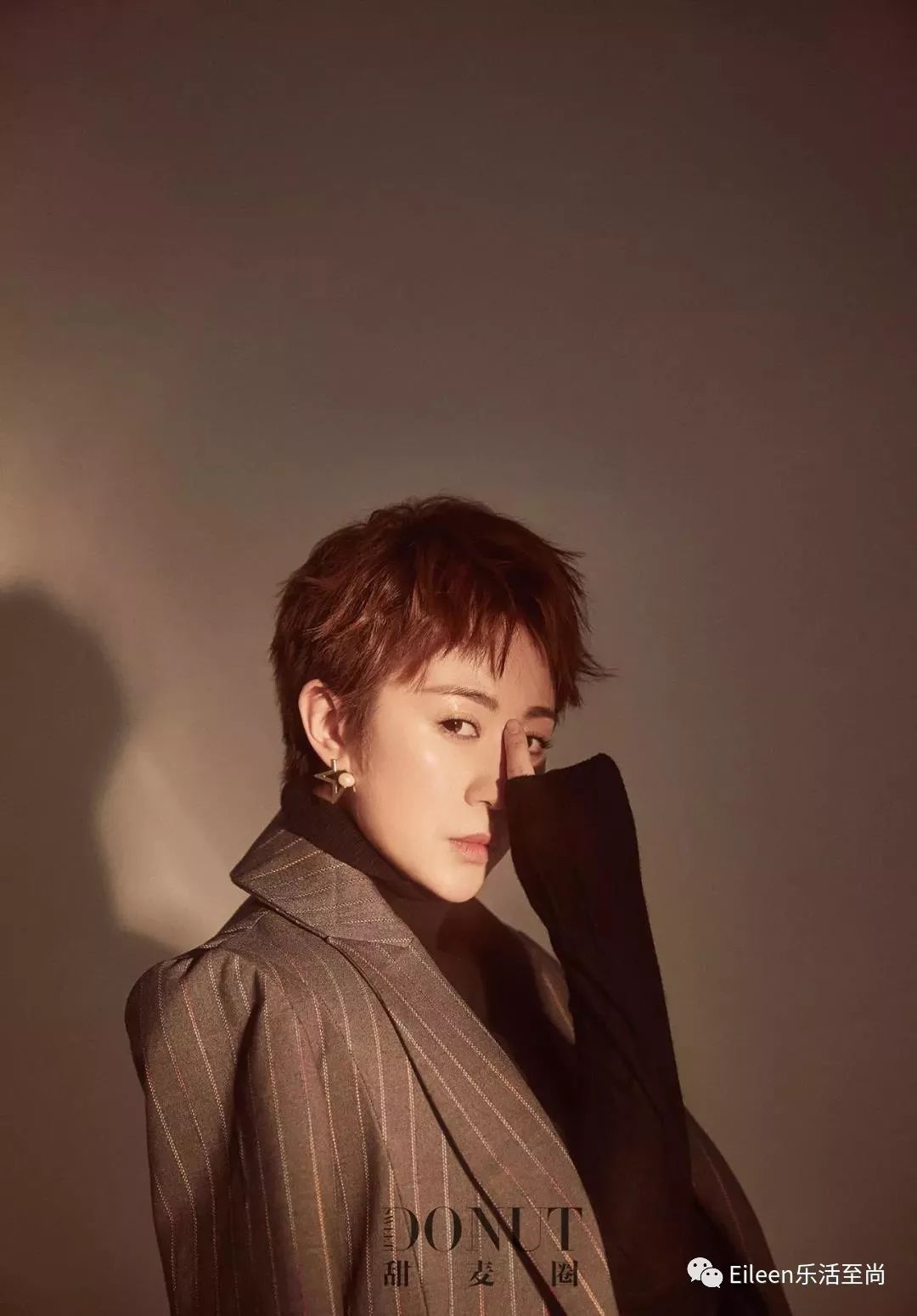 曾被劝整容，坚守姐弟恋，36亿喜剧女王马丽逆流而上自有精彩