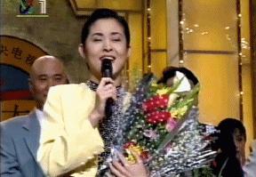 倪萍60岁再入圈，用10年不哭，成为了如今的“国综宝藏”