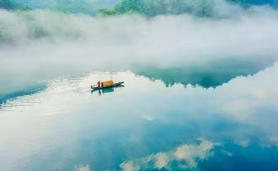 渡人渡心渡自己做自己的摆渡人,摆渡人能渡别人却渡不了自己