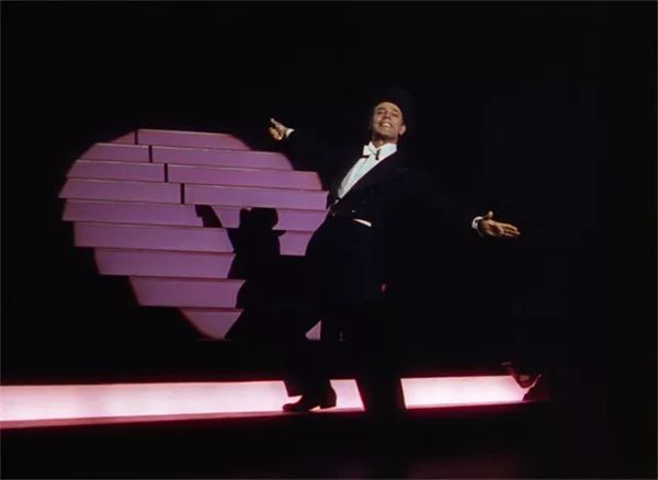 刘雯樱花紫色,刘雯拍过啥片