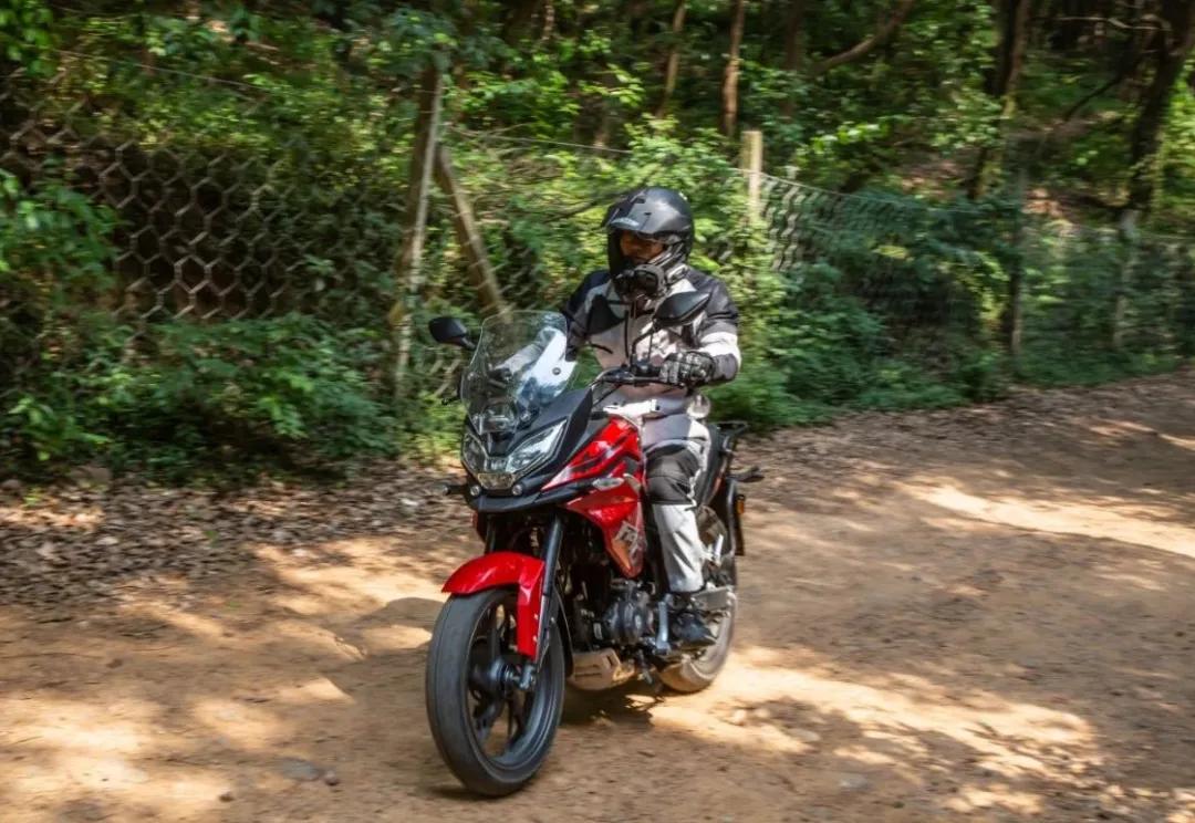 胖虎试驾：新大洲本田CBF190X终于不再是街车换壳了