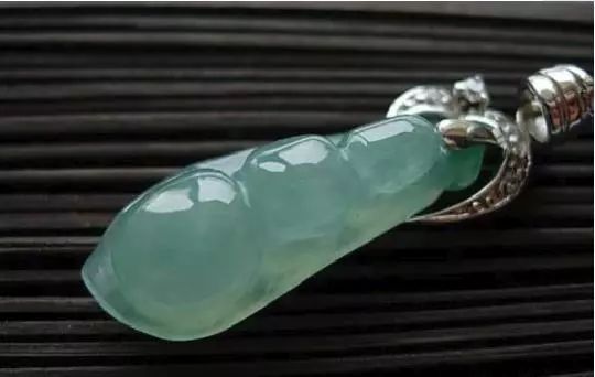 冰种翡翠特点,冰种翡翠原石皮壳特征