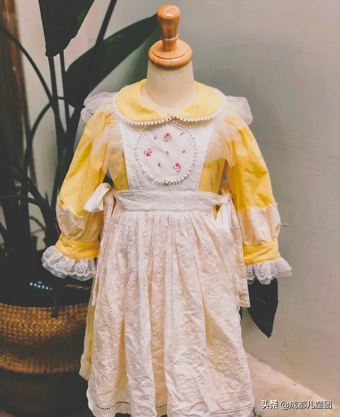 在成都这些小众的杂货铺里，藏着女娃娃最乖的头花