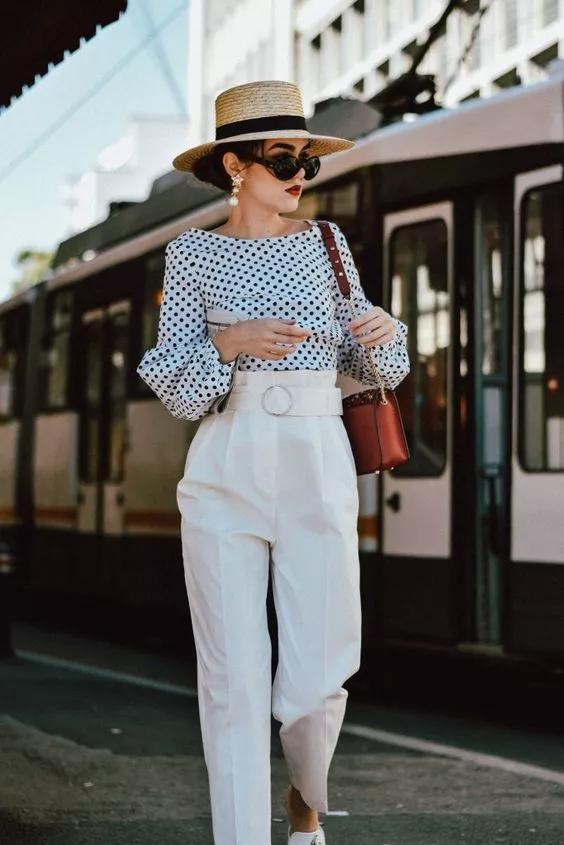 来自“波尔卡圆点”的优雅，重现经典时代风格