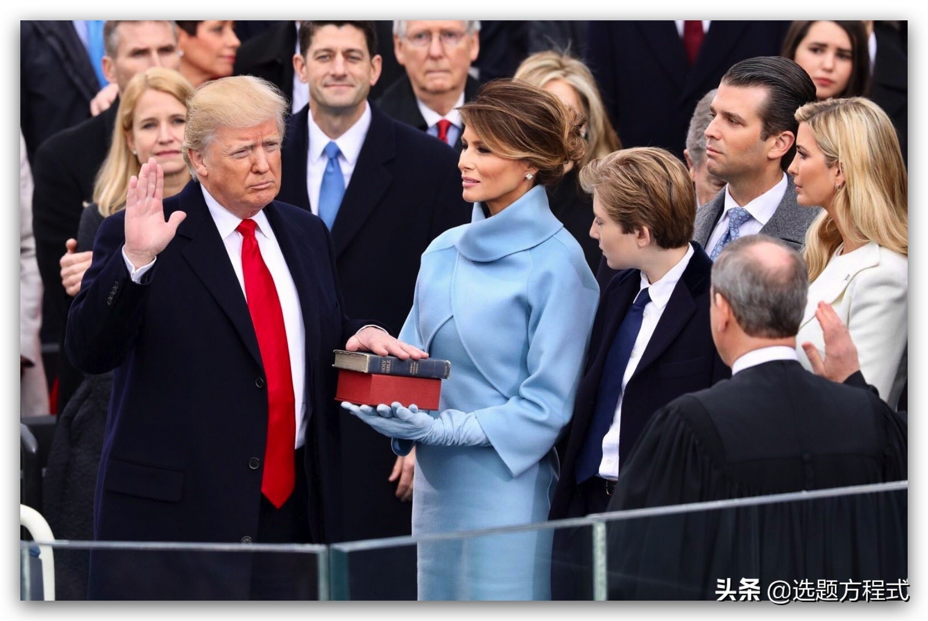 比起遥远的黑洞，网友更喜欢看视觉中国、翟天临式“脱轨”现场？