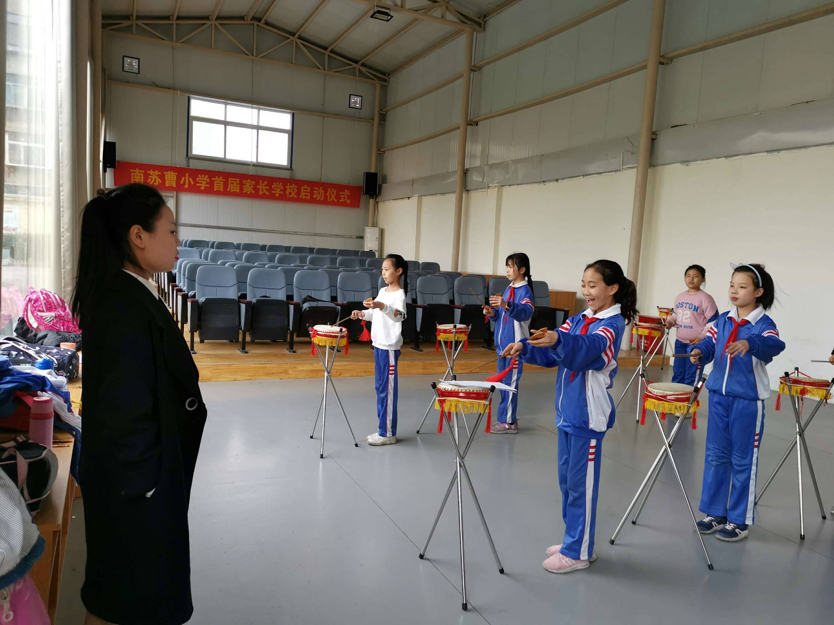 灏忓缁忓吀璇佃娲诲姩鍦嗘弧钀藉箷,灏忓瀹岀編鏀跺畼鍥炲繂鎴愰暱鍘嗙▼