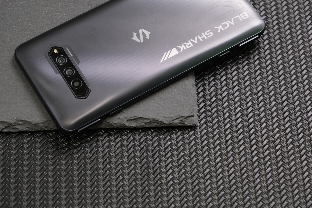 黑鲨4s4800万像素,黑鲨手机4s跑分