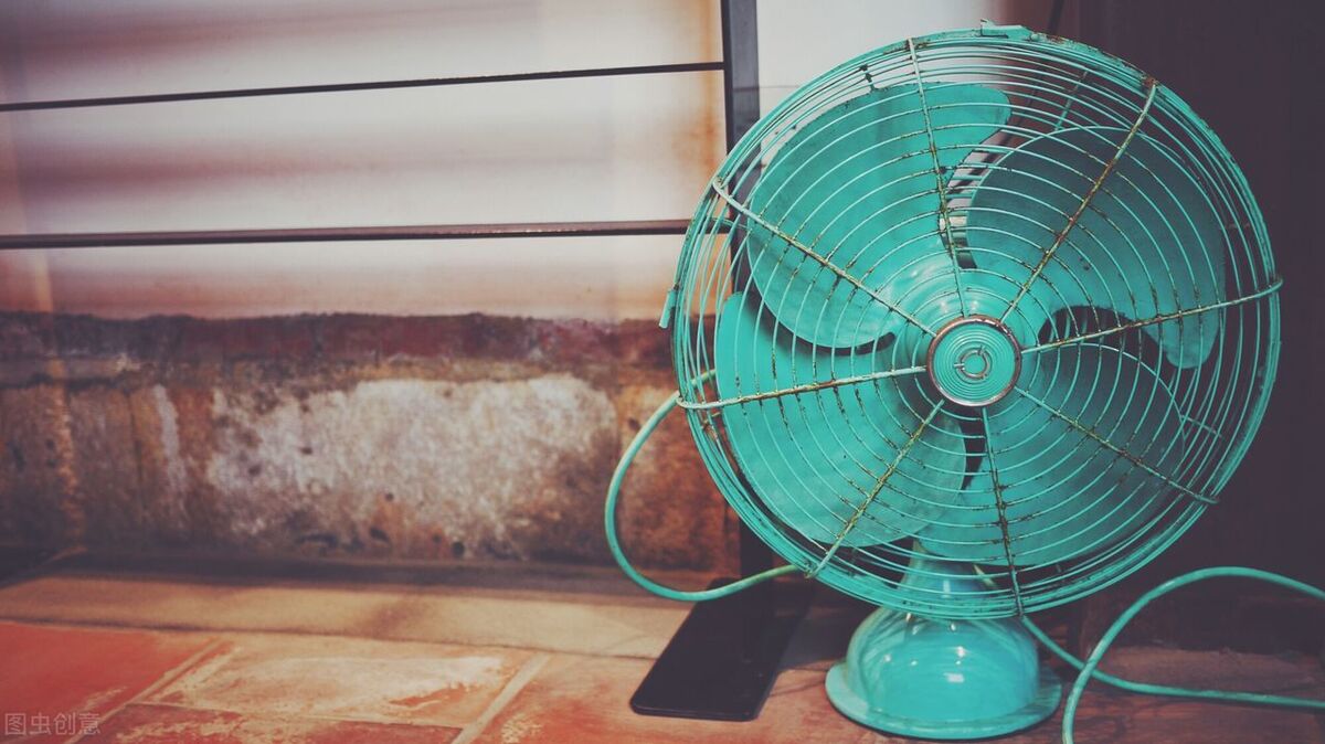 风扇油污怎么清洗小妙招,如何清洗风扇上的油垢