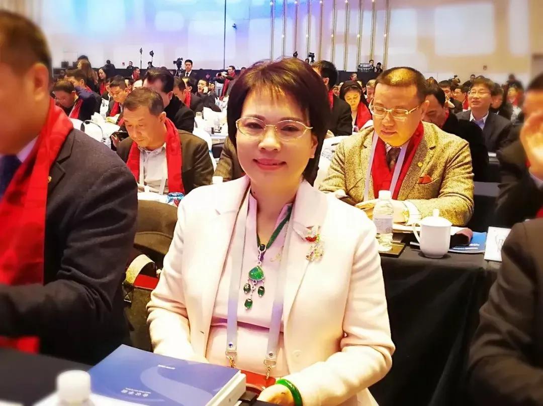 周晓光年轻时候,周晓光浙江女企业家