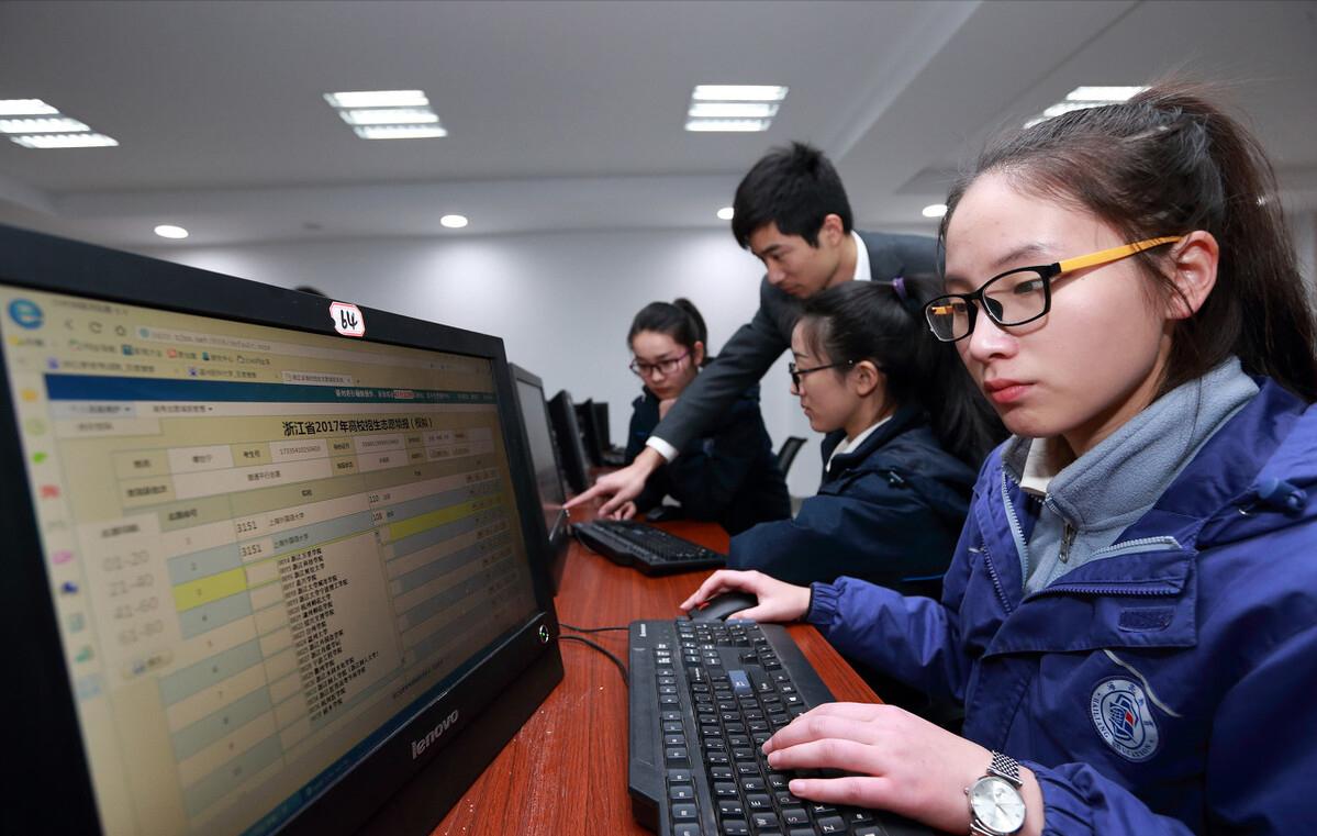 后悔当初选了个冷门专业,为了上本科随便选个专业有意义吗