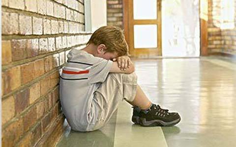 十几岁孩子偷父母钱屡教不改咋办,8岁儿子偷拿家里50元钱