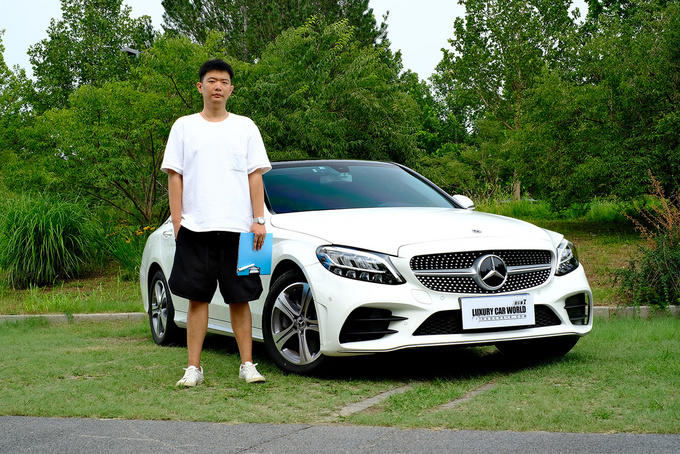 奔驰c级180落地多少钱,豪华奔驰180