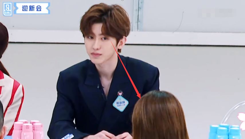 青你2选手如何吸引蔡徐坤,青你2lisa出场视频