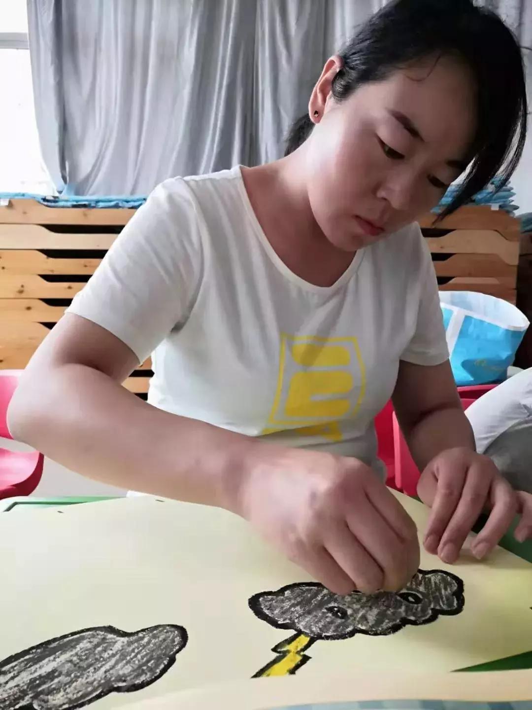 师爱如蜜，用心铺开童话之路，格林童话幼儿园喜迎开学季