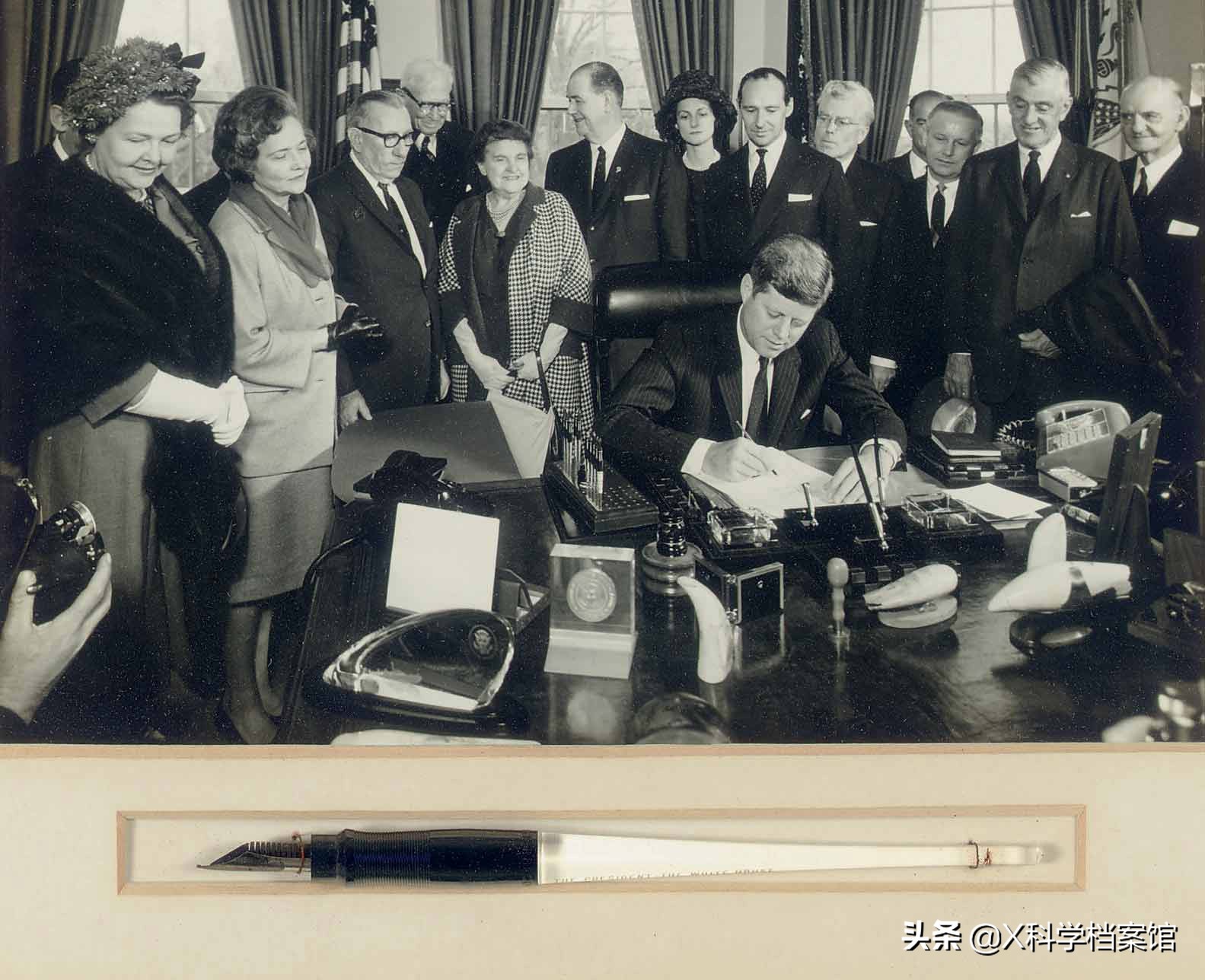 美国总统为啥要放10支钢笔,美国总统签字用多少笔