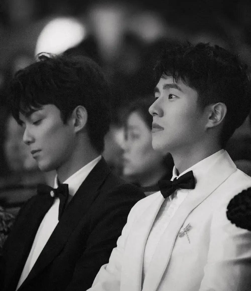 最近男明星代言护肤品,明星代言化妆品为什么不抹脸上