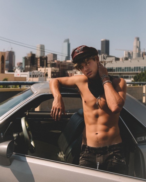 如何利用instagram赚钱？怎么赚老外的钱？