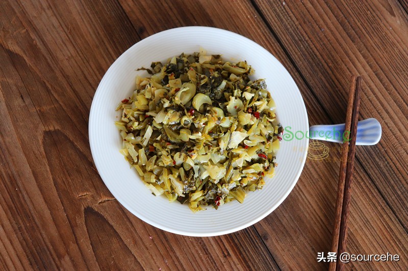 大厨教你酸菜怎么炒好吃,怎么做的酸菜又爽口又入味