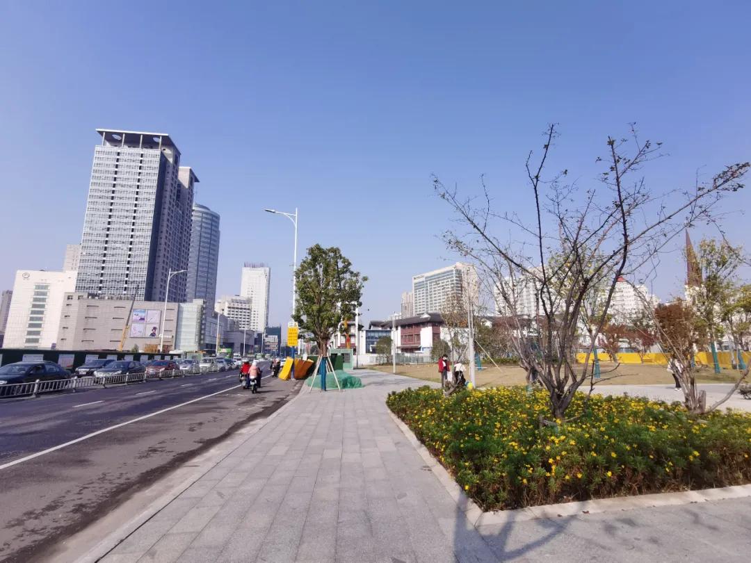 二十年后重游故地视频,时隔20年故地重游老家