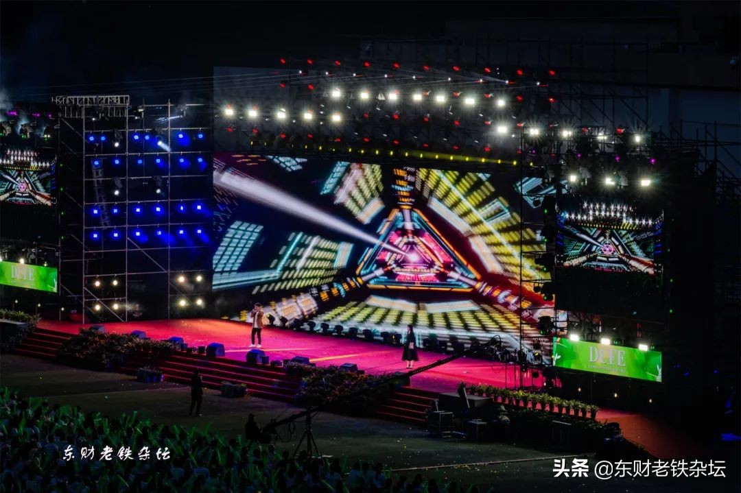 梦幻光雾山夜景演出,梦幻光影星空馆