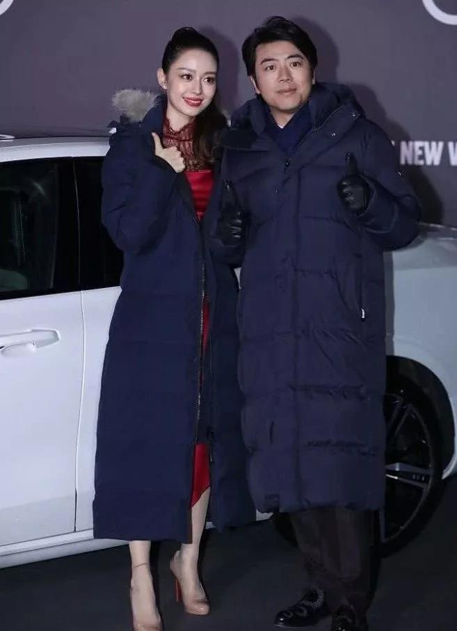 陈慧琳冻到表情失控,陈慧琳参加了什么晚会穿羽绒服