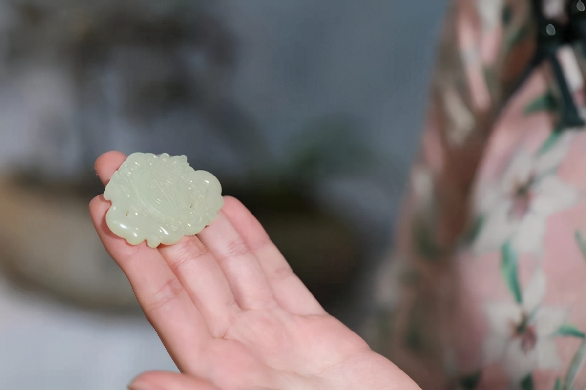 网购和田玉哪家好,网购和田玉石首饰可靠吗