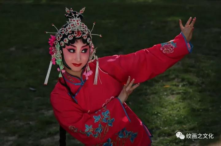 秦腔散文蕴含的哲思,秦腔散文作者是谁