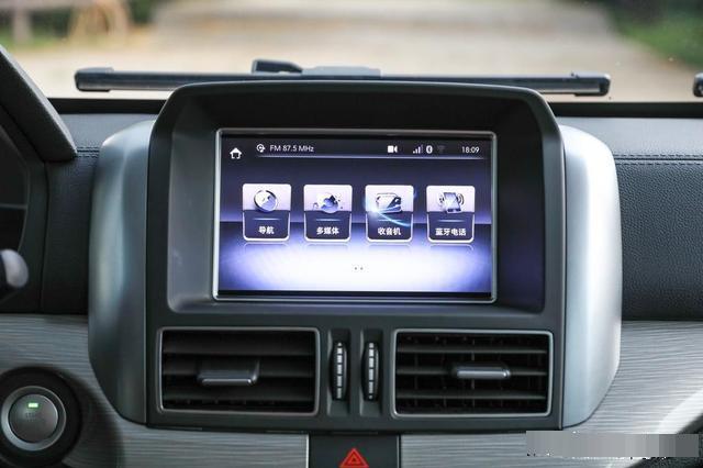 北汽bj80对比哈弗h9,北京bj802.3t与哈弗h9对比