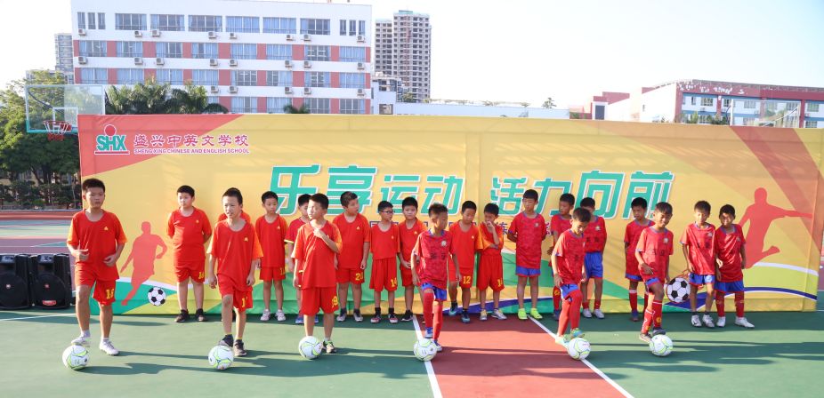 足球明星进校园,足球教练进校园