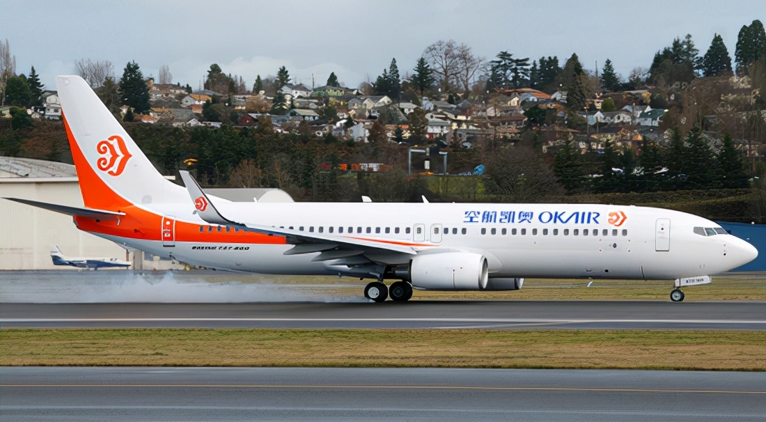 奥凯航空解约飞行学员,中国机长奥凯航空