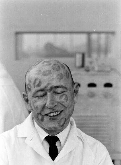 口红检验师,口红测试人员