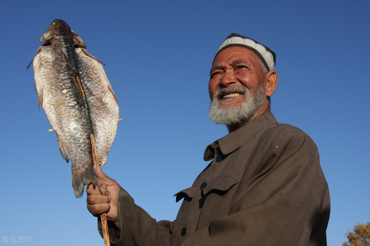 巨人墓新疆,新疆巨人墓