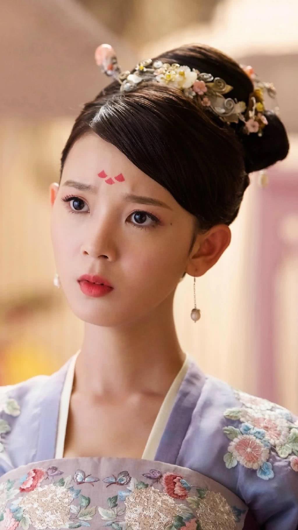 陈瑶胖了最新视频,陈瑶颜值巅峰