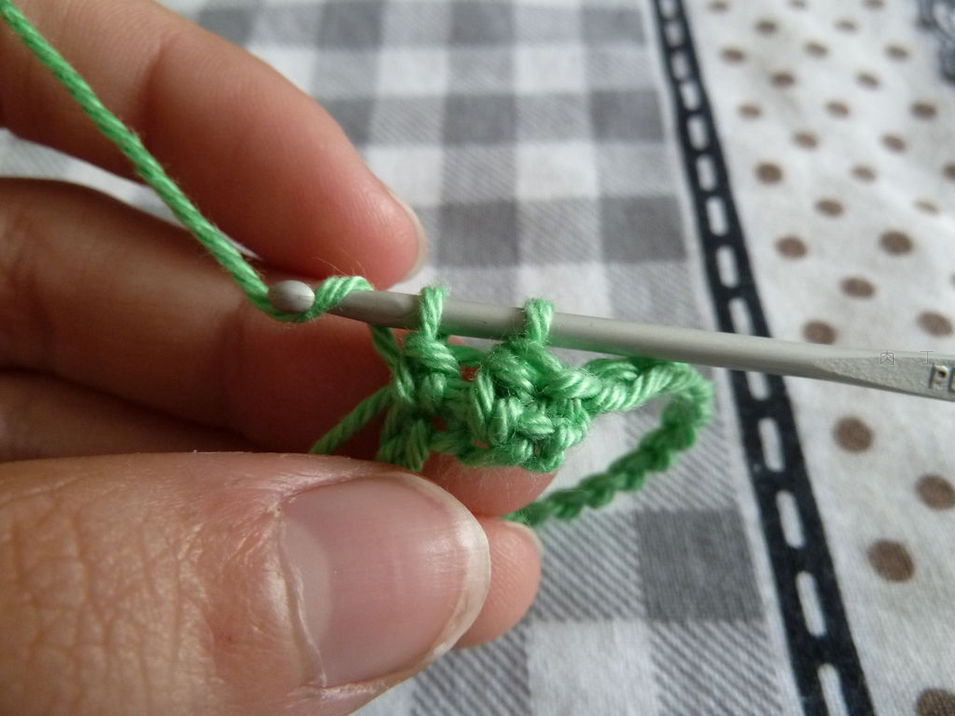 钩织护指套教程,半指分指手套钩织教程