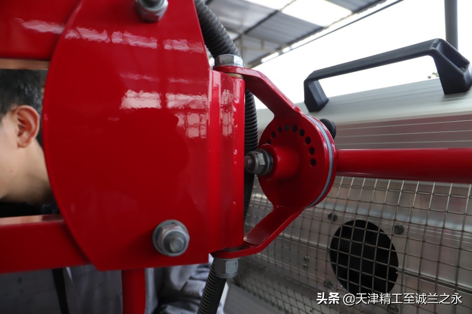 汽车喷漆工的信仰级工具翻新：瑞典IRT-300烤漆灯