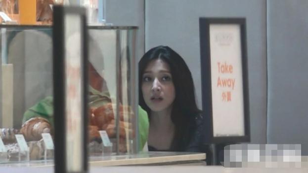 挺孕肚的女星,挺孕肚参加综艺