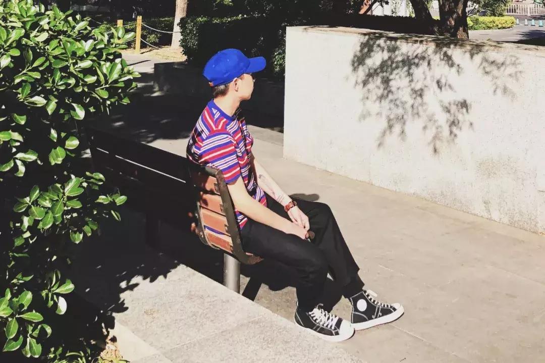 适合所有脸型的一款帽子,圆方脸应该选怎样的帽子