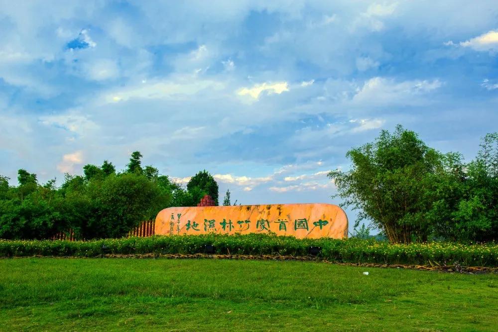 李子柒令人向往的世外桃源生活,李子柒记录的简单淳朴的田园生活