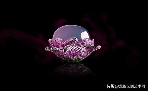 一对黄翡绿翡翠手镯,一件黄翡手镯竟然价值大几十万